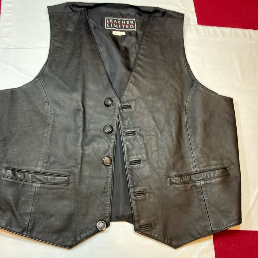 Leather Limited BLACK Leather BIKER VEST Men’s L Star Button Front Nylon Lining